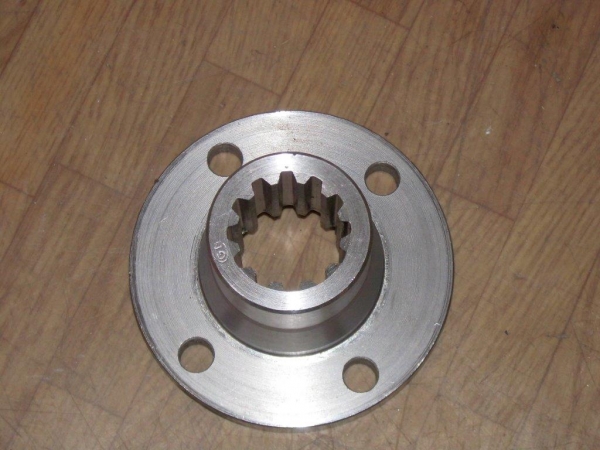 Flansch für Kardanwelle an der Vorderachse UTB + Fiat Allrad DT z.B. R450DT 400DT 450DT 550DT ...