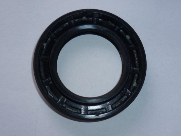 Simering klein Allrad Vorderachse UTB Fiat DTC 302 445 550 640