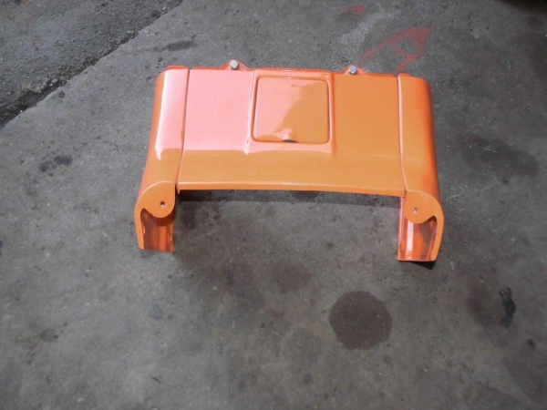 Verkleidung für Tank UTB + Fiat mit Tankklappe