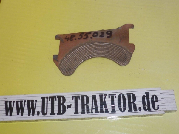 Bremsklotz Handbremse im Allradgetriebe UTB 550 640 DTC Fiat Allrad 550 640 ...