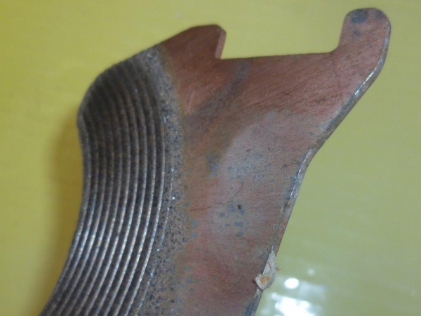 Bremsklotz Handbremse im Allradgetriebe UTB 550 640 DTC Fiat Allrad 550 640 ...