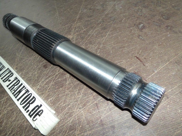 Welle vom Kraftheber UTB 300 bis 643