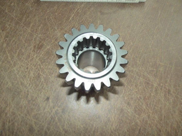 Zahnrad Getriebe UTB Fiat New Holland
