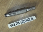 Welle im Allradgetriebe UTB 651 M