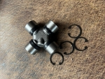 Kreuzgelenk für Kardanwelle Fiat 450DT 550DT 640DT - 65.46 DT .....
